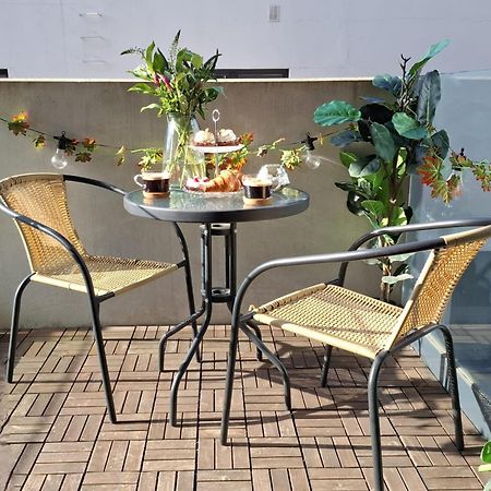 Apartament Na Grobli, Przy Kladce Zwierzynieckiej Вроцлав Екстериор снимка