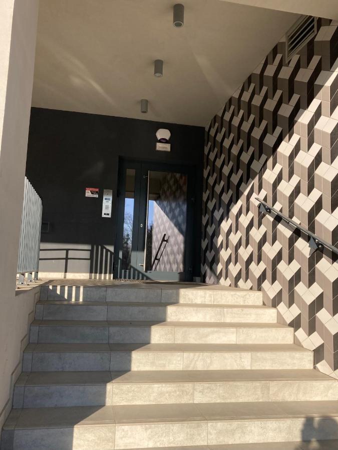Apartament Na Grobli, Przy Kladce Zwierzynieckiej Вроцлав Екстериор снимка