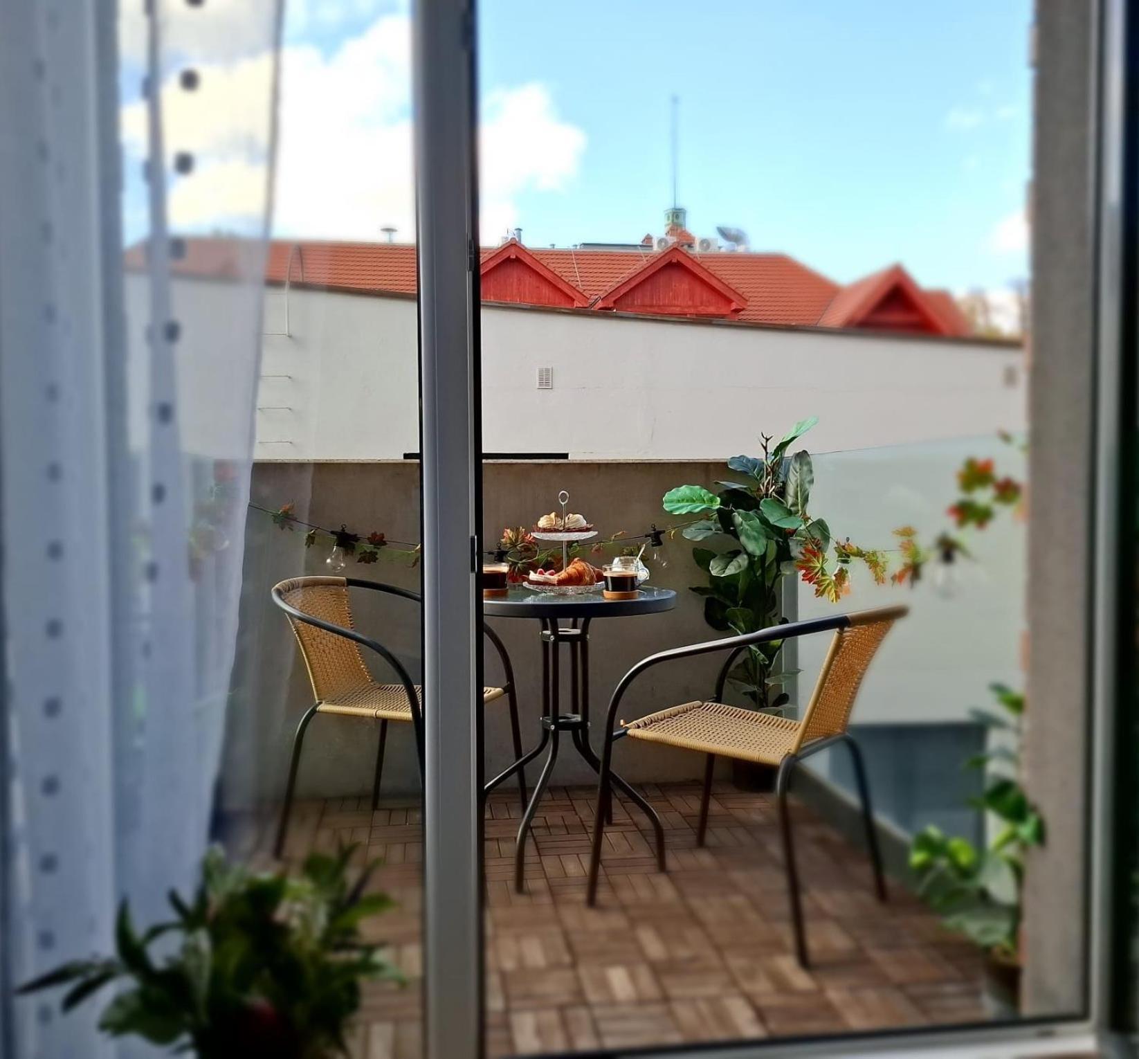 Apartament Na Grobli, Przy Kladce Zwierzynieckiej Вроцлав Екстериор снимка